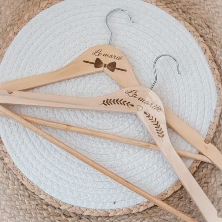 Cintre personnalisé pour mariage | Créa-tiflow